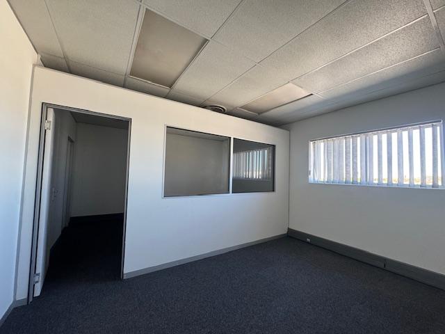 To Let Commercial Property for Rent in Fairview Eastern Cape